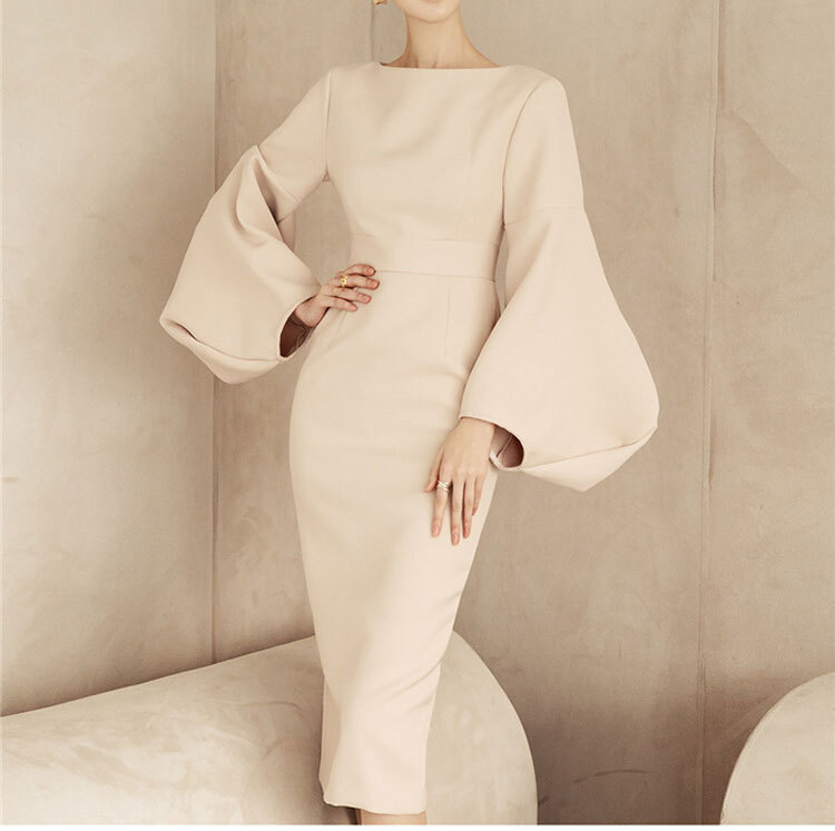 ワンピース ドレス ワンピドレス 膝下 ミモレ ミモレ丈 ミディアム丈 ミドル丈 袖あり ボリューム袖 ボートネック スリム 細身 タック スリット コンサバ きれいめ シンプル おしゃれ お洒落 20,335円