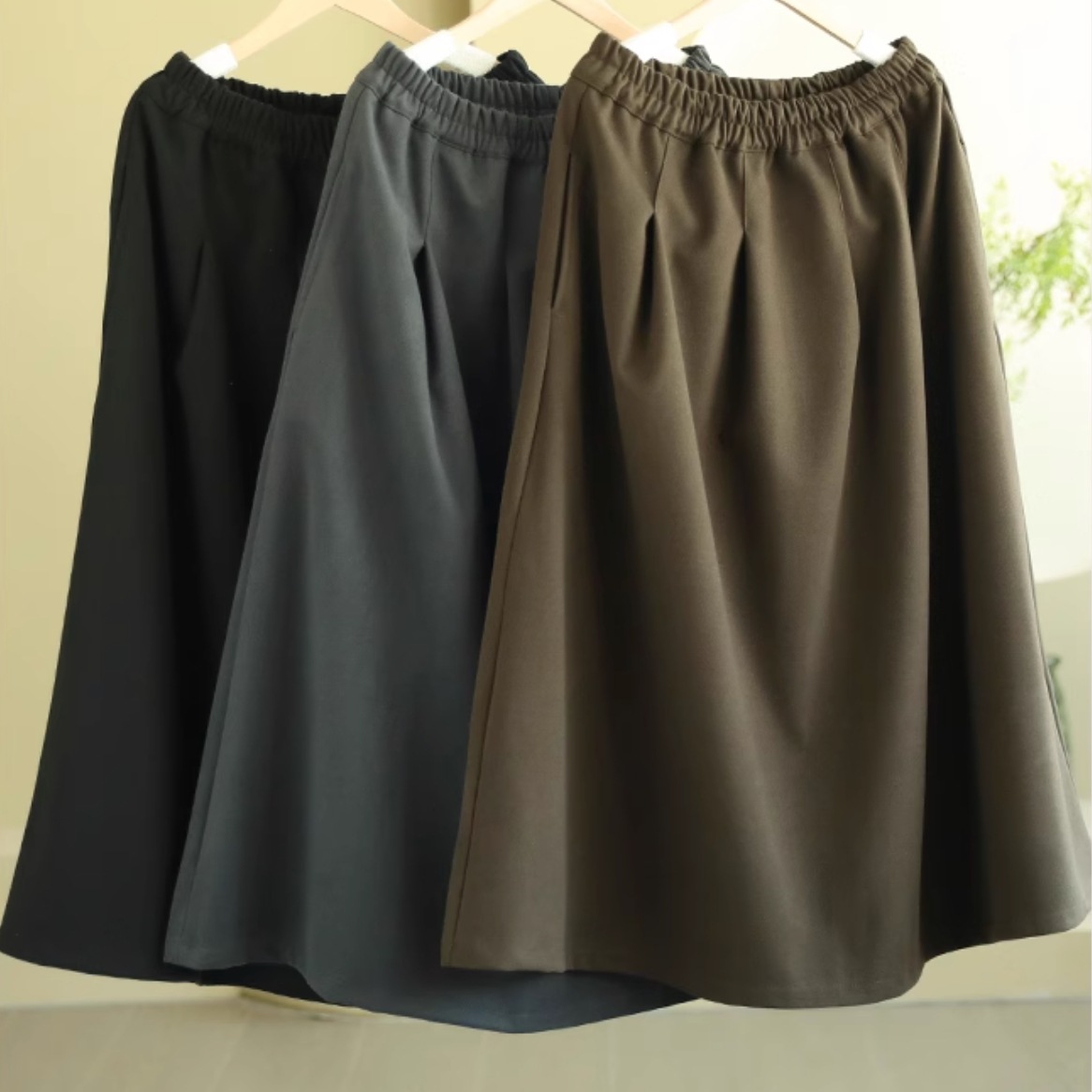 レディース スカート ロングスカート 膝下 ミモレ フレア Aライン 裾ワイド ウエストマーク ふっくら ポケット ハイウエスト ウエストゴム 伸縮性 大人可愛い シンプル カジュアル おしゃれ