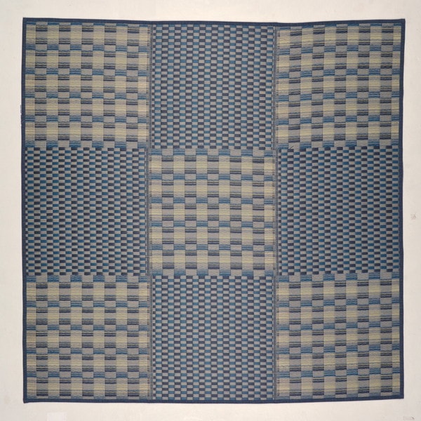 81948401 涼しさを感じられる和風な市松柄のい草ラグ キハチ 180180 ブルー メーカー直送