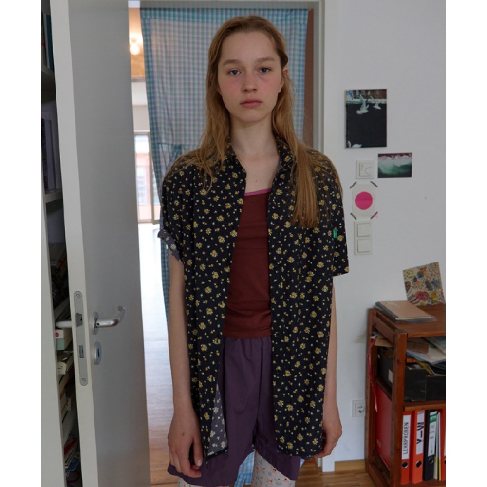 NOCONTENT フラワーハーフシャツ _ ブラック 191