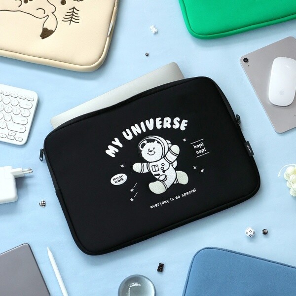 アイコニック ココ ノートパソコンポーチ 15インチ 04 Happy