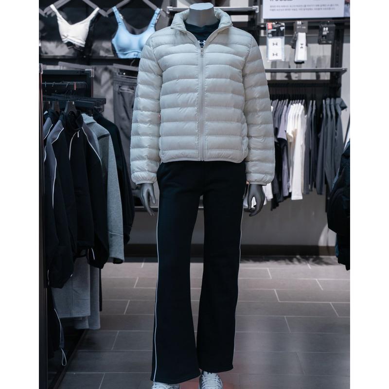 UAリミットレス ウルトラライト 女性 ジャケット [7129110]