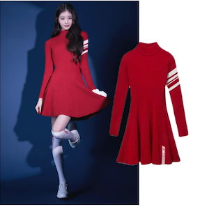 ［クーポン］IVE ウォニョン着用 W SIDE LOGO FLARE KNIT DRESS SPORTING RED