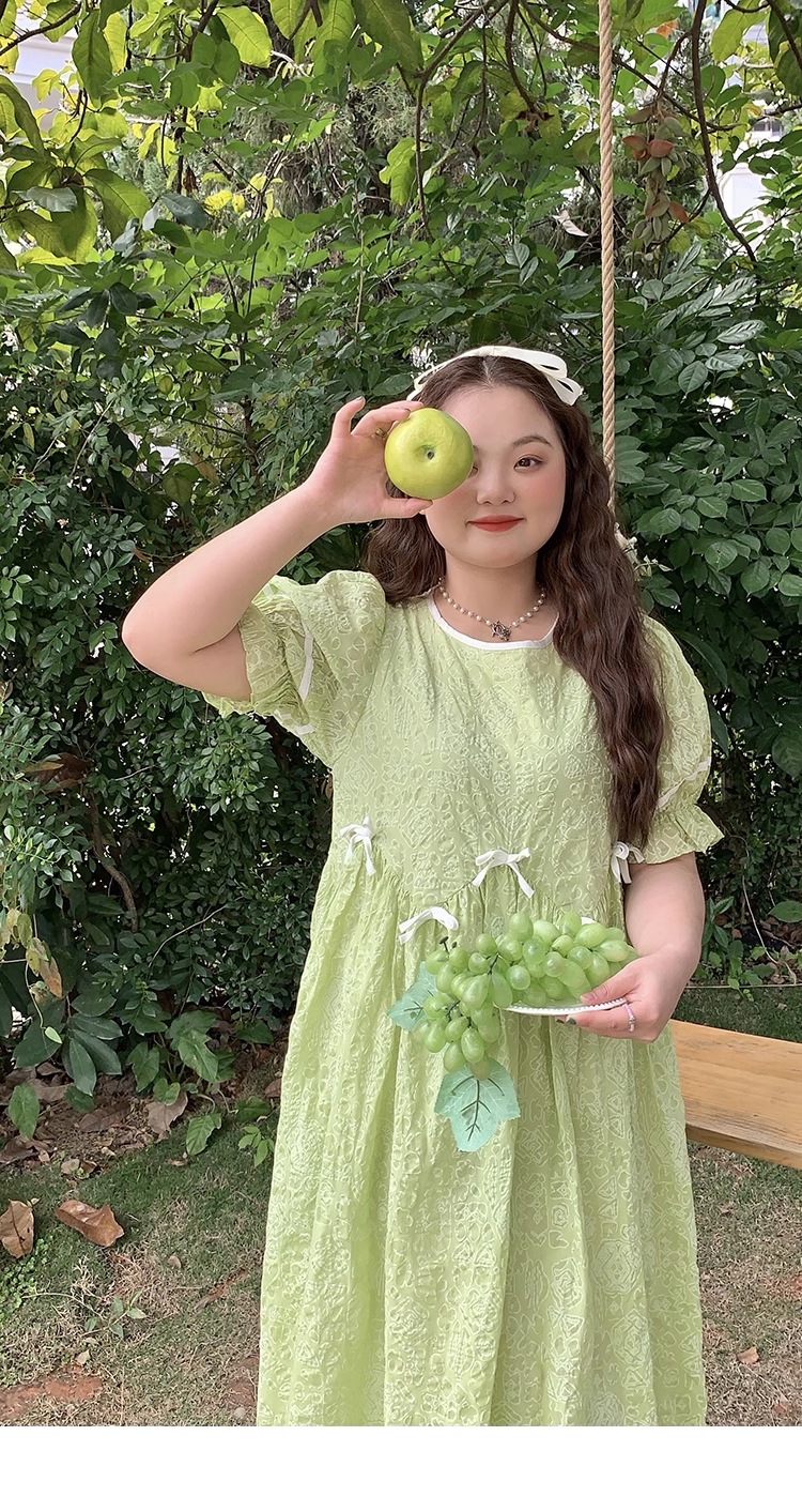 グリーン ドレス 大きいサイズ バブル 半袖 個性的 ワンピース ロング ロング丈 袖あり 半袖 パフスリーブ 襟なし シンプル カジュアル おしゃれ お洒落 こなれ感 ラフ 無地 夏 10代 20代