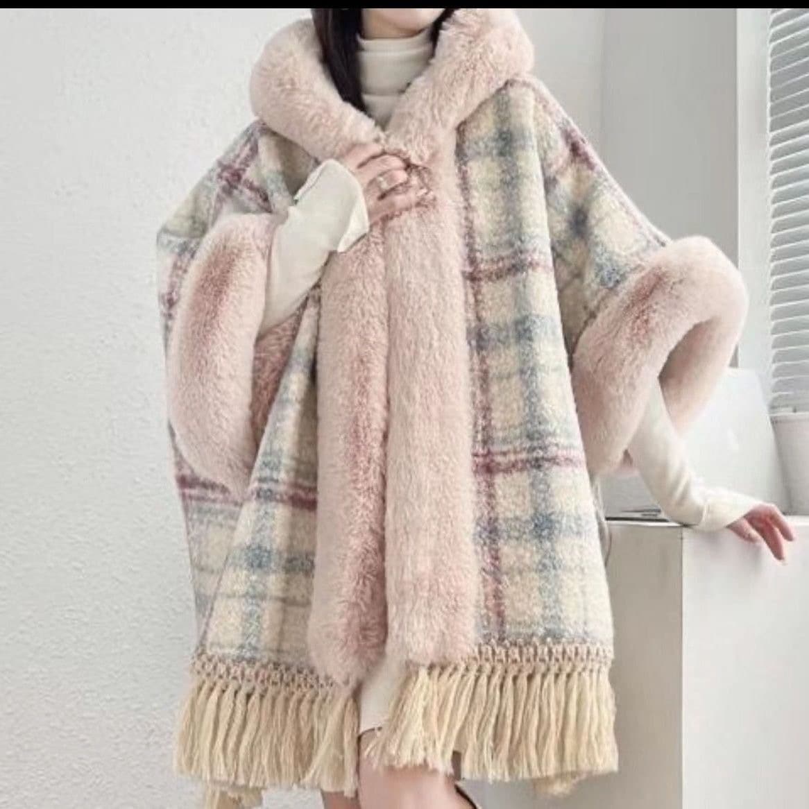 秋冬タッセルケープレディースミッドレングスバットスリーブファーカラーカーディガンプラスベルベット厚みのあるショールニットジャケット卸売