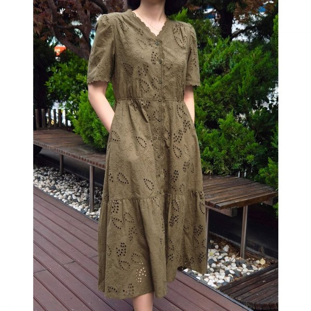 [25SS] カーキパンチングカラーコットンショートスリーブドレスHSDR5BS02K2 27,781円