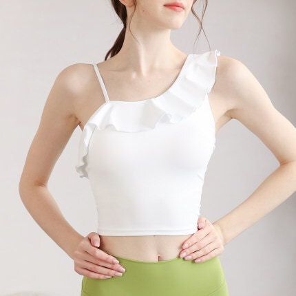 フリルトップス トップス キャミソール 袖なし ノースリーブ ワンショルダー ワンショル スリム タイト 細身 フリル かわいい 大人可愛い きれいめ シンプル カジュアル 大人 上品 おしゃれ