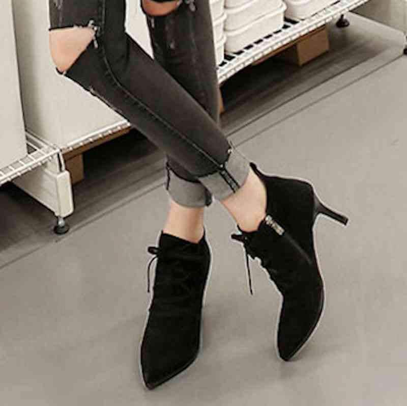 ブーツ レディース 滑らない おしゃれ ショート 革 きれいめ 厚底 ローヒール 暖かい 防水 スニーカー 軽い 冬 ウォーキング 雨 ミドル 軽量 歩きやすい レザー 秋 撥水 兼用 夏 ミドル丈