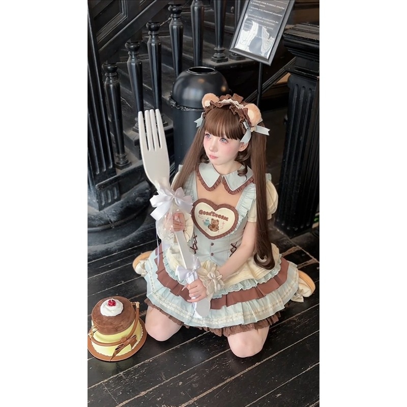 スプリットスーツ甘くてソフトでスマートなカラーロリータ着痩せロリータスカート 7,063円