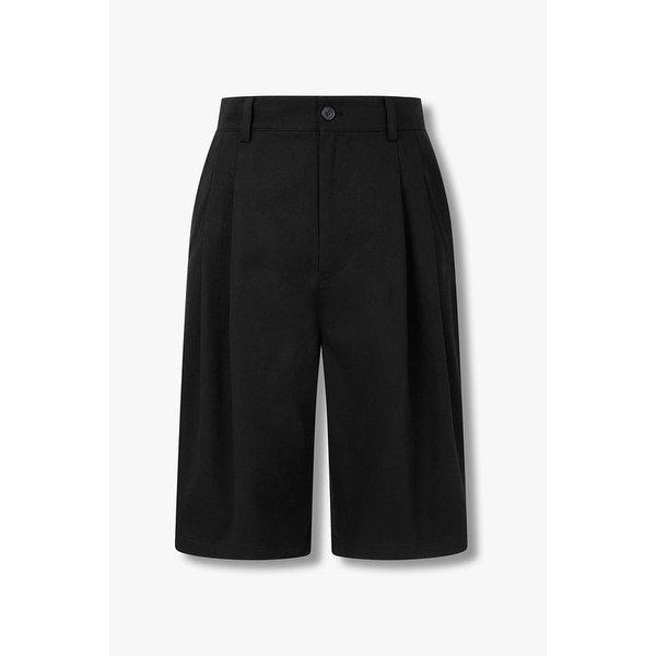 [MEN] コットン ツータック ハーフパンツ 9156231111099
