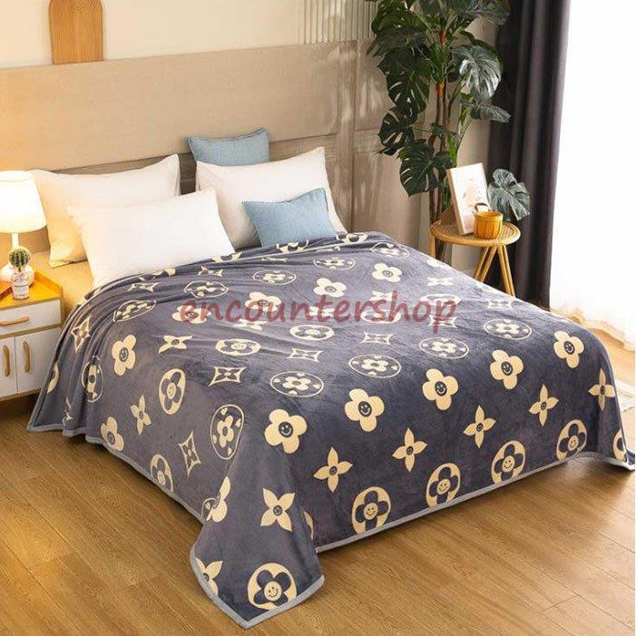 毛布 シングル 暖かい 毛布布団 もこもこ 冬 厚手 ダブル シープ調ボア ブランケット 掛け布団 冬用 あったか掛け布団 中綿入り