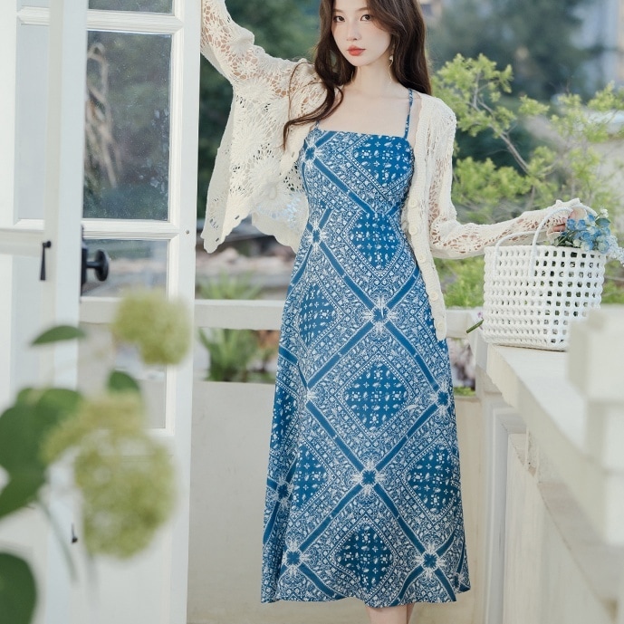 2点セット ワンピースロングワンピース キャミソールワンピース レースアップ バックシャン カーディガン 長袖 前開き ボタン 透かし編み かわいい 大人可愛い きれいめ シンプル 上品 おしゃれ