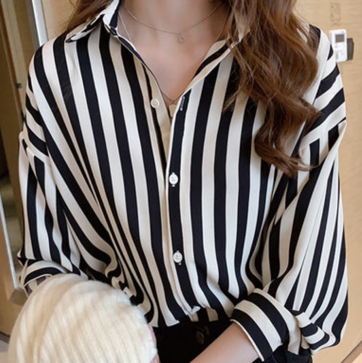 トップス デート シャツ ブラウス カットソー 袖あり 長袖 かわいい 大人可愛い きれいめ シンプル カジュアル 大人 上品 おしゃれ お洒落 主役級 存在感 柄 春 秋 10代 20代 30代