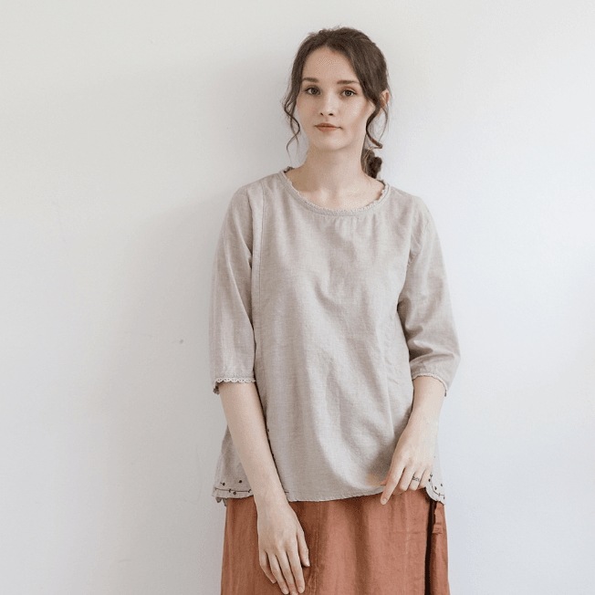 レジ花刺繍パンチングブラウス