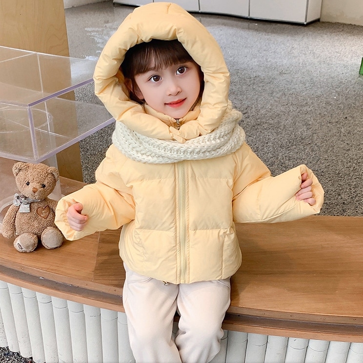 女の子のダウンジャケット冬の新型洋風薄手子供の白いアヒルの綿毛厚手のパン服秋冬の短い綿入れのコート