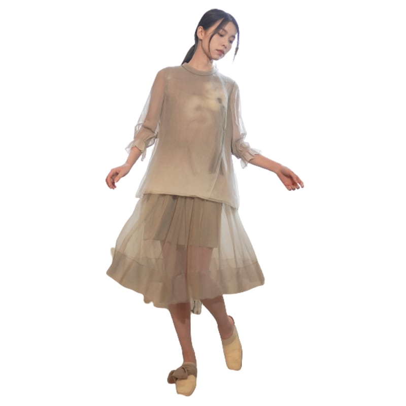 READ_ME エアリーグリーン切替Aラインブラウス（シアーシルク混／ハンドペイント風プリント／可憐な袖口）B21106118