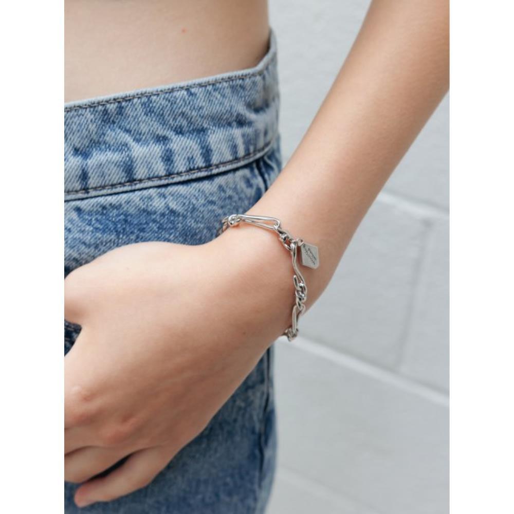 VINTAGE HOLLYWOOD Twist Leaf Chain Bracelet VH2379BR004B