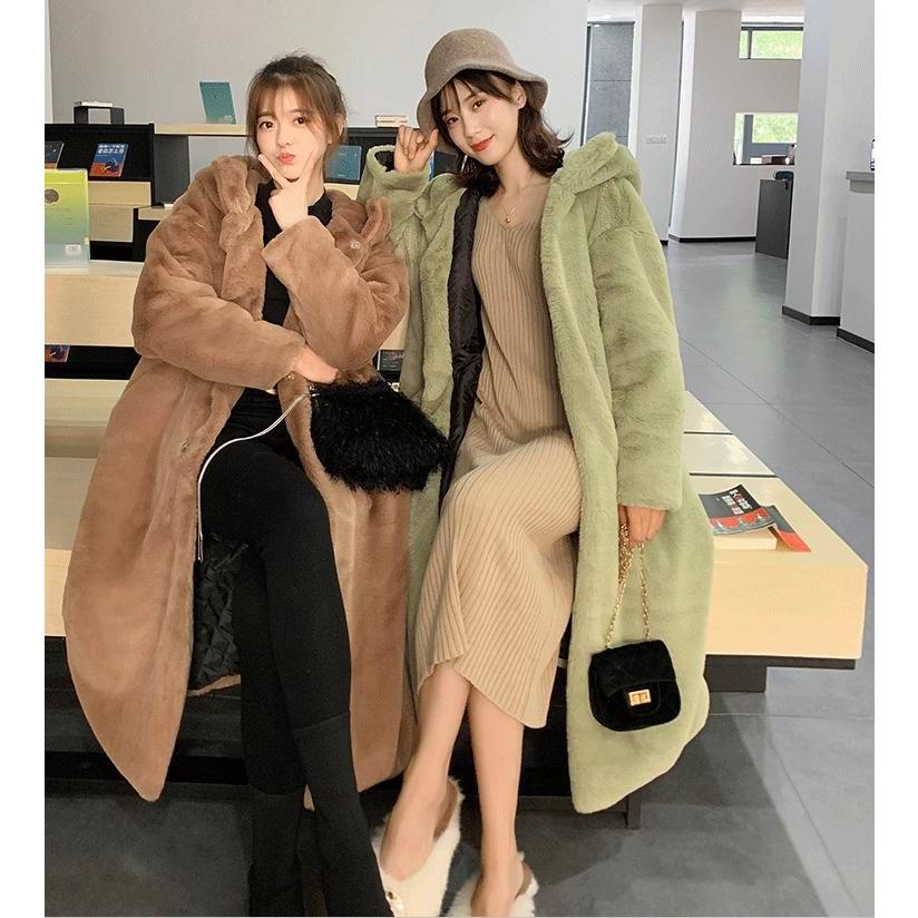 ボリュームファーコート　フェイクファーもふもふ暖かいボリュームファーコートフェイクファー秋冬服カジュアル　暖かいフェイクファーレディース　フード付