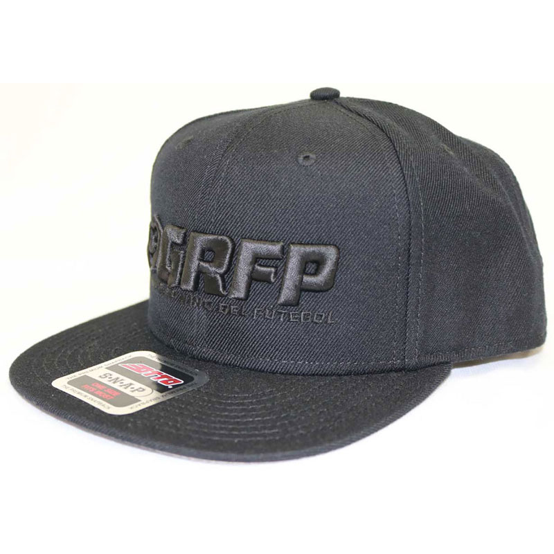 GRANDE.F.P(グランデエフピー) GRFP.3D刺繍フラットバイザーキャップ フットサル 帽子 (gfph24908-0909)