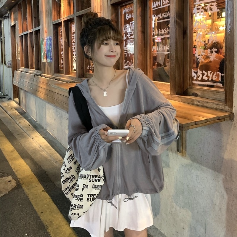 日焼け止めシャツコート女性の夏のデザインセンスニッチ韓国風フード付き薄いカーディガンルーズオールマッ