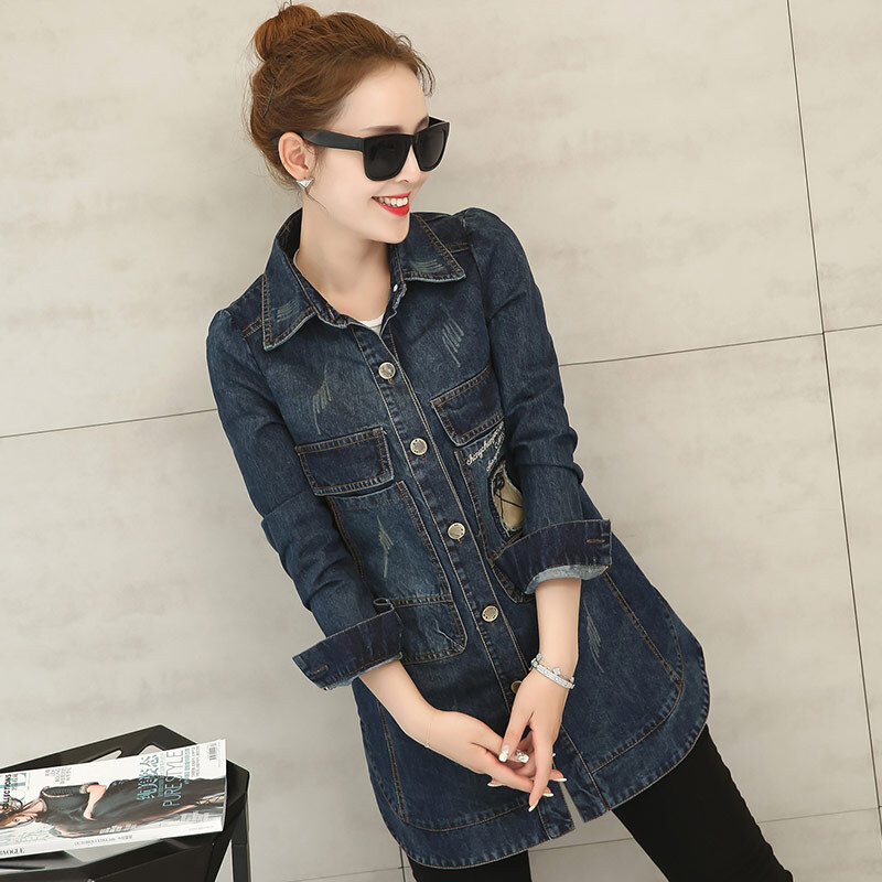 アウター ジャケット 上着 デニムジャケット ミディアム丈 半端丈 長袖 襟付き ストレート Aライン サイドスリット 前開き ボタン ダメージ デニム ブルーデニム かわいい 大人可愛い カジュアル