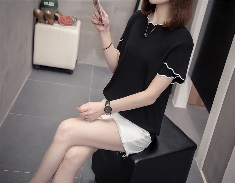 トップス シャツ ブラウス カットソー 袖あり 半袖 フレアスリーブ 襟なし フレア ひらひら ヒラヒラ かわいい 大人可愛い シンプル カジュアル おしゃれ お洒落 大人可愛い 大人女子 ラブリー 5,502円