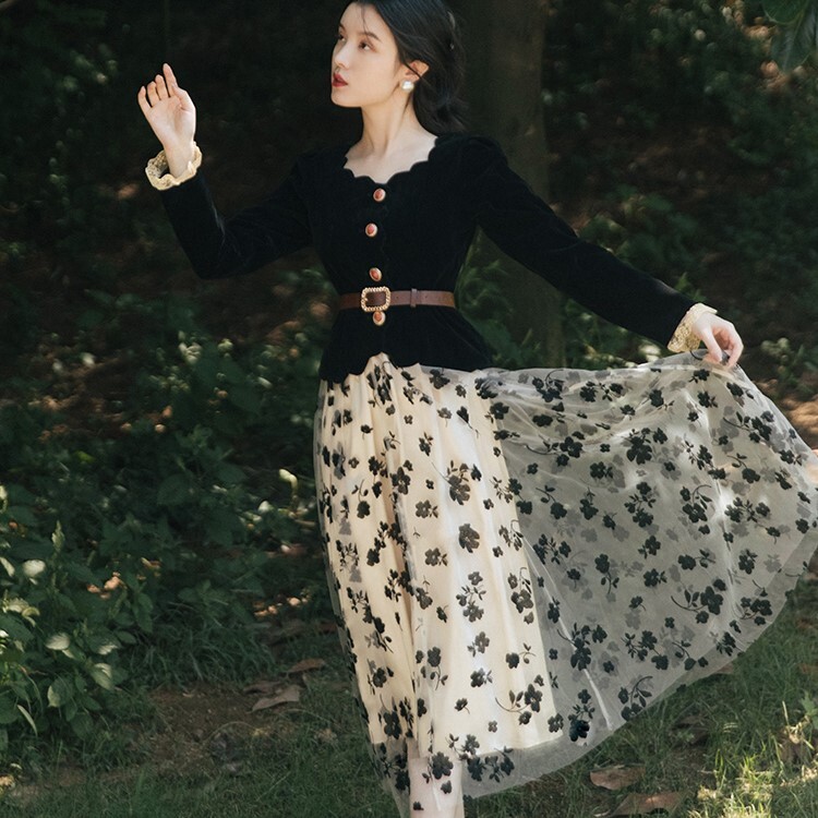 ツーピース トップス スカート フレアスカート ミモレ丈 袖あり 長袖 ラウンドネック フレア Aライン チュール ベルト ハイウエスト 透け感 大人可愛い きれいめ 大人 上品 おしゃれ レトロ