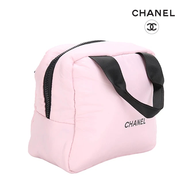 Qoo10] CHANEL コスメ ノベルティ海外限定商品!! コス : バッグ