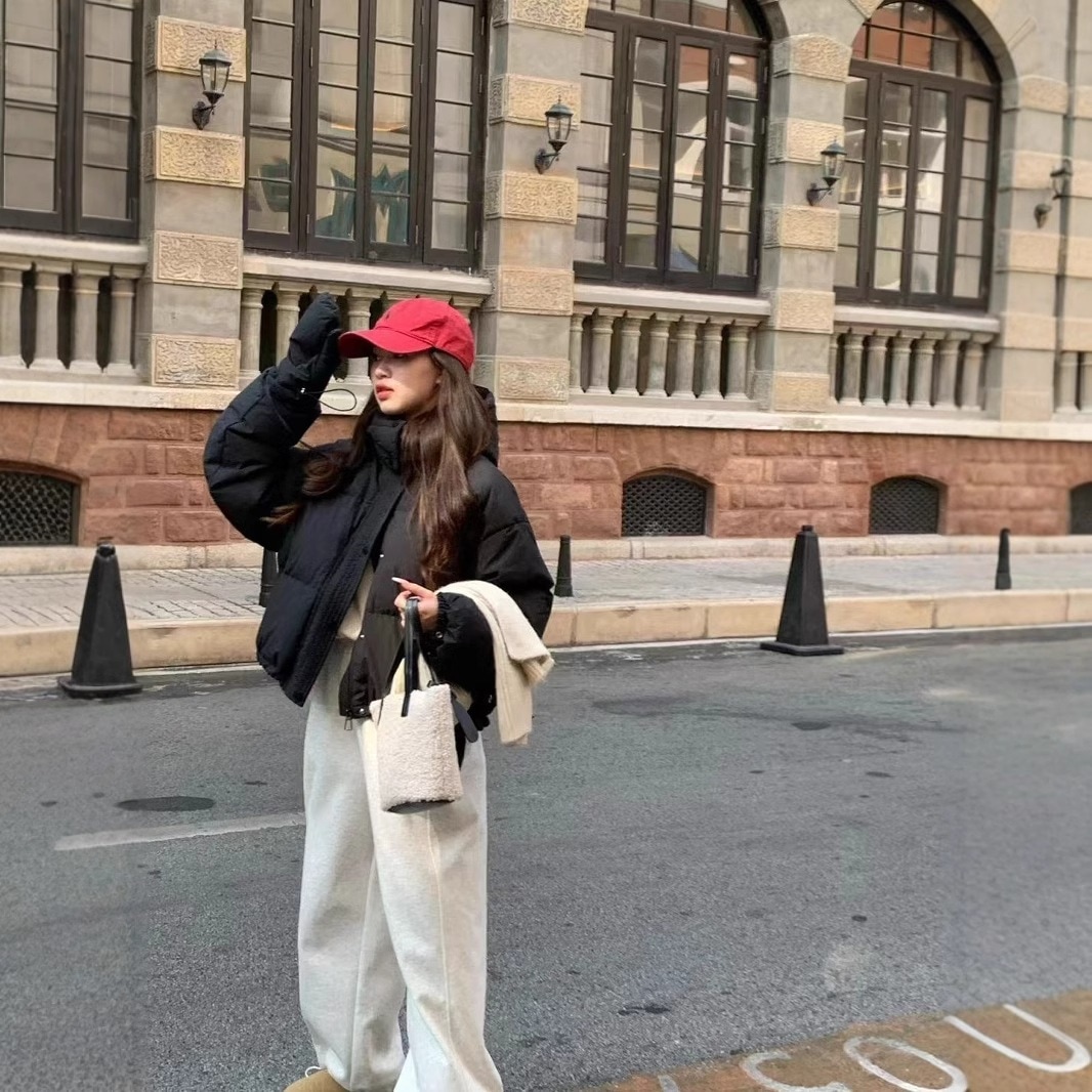 ホワイトダックダウンジャケット女性の 2024 冬のショートファッションフード付きダウンジャケット暖かい手袋スタイルパンジャケット