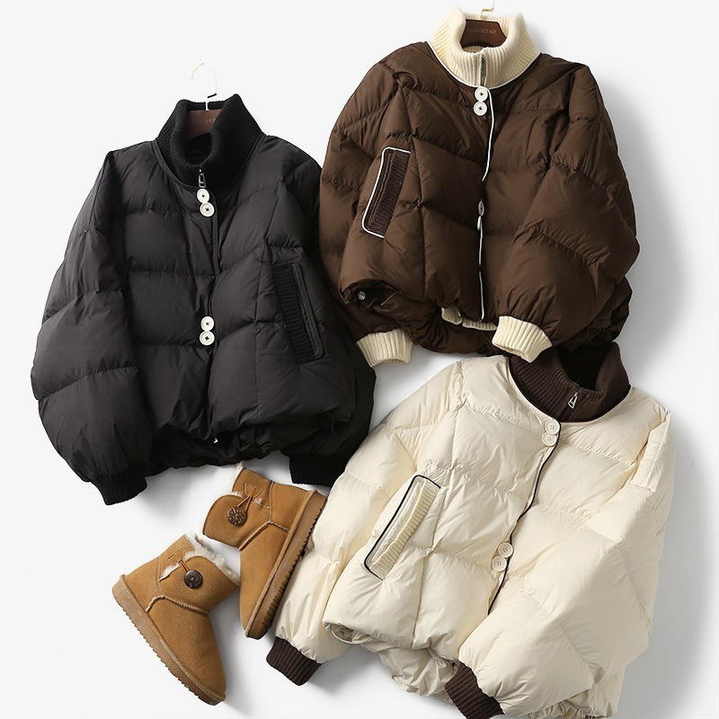 女性のショートダウンジャケット 2025 東大門新しいスタイル韓国の気質スリムウール襟シングルブレスト巾着ホワイトダックダウン