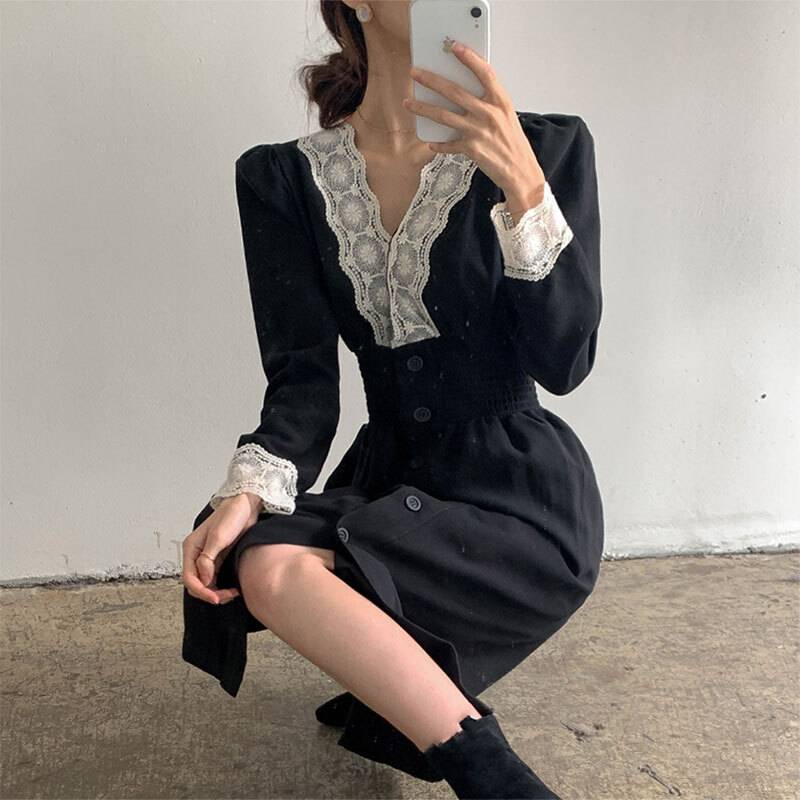 Vネックレースワンピース 膝下丈 ミモレ丈 ドッキングデザイン ドレス 春 夏 大人可愛い カジュアル シンプル おしゃれ ラフ お出かけ 女子会 トレンド 旅行 リゾート バカンス おうちコーデ