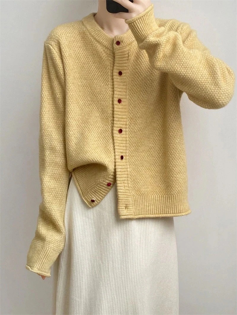 カシミヤタッチ 怠惰風 丸ネック ニットカーディガン 無地 高級感 ゆったり ベ一シックニット 気質 ジェントルスタイル 柔らかい セーター レディース トップス 4,896円