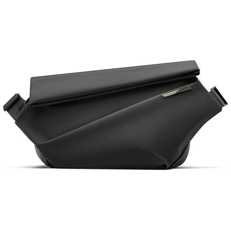 イルプリモ　クロスボディバッグ R1 SLING BAG R1 スリングバッグ(32×22×15cm/ブラック) ブラック　R1BK