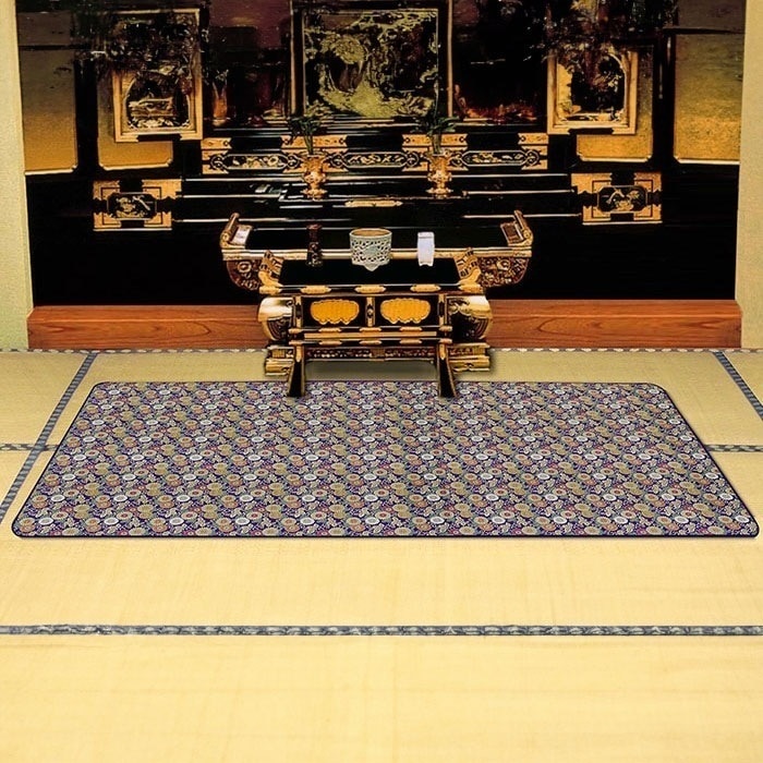 燃えにくい 安全 仏前マット 大サイズ 100×180cm 金襴生地 小菊 十六菊 七宝柄 難熱フェルト アルミシート 高級仏前安全マット 敷物 マット 仏間 お彼岸 お盆 日本製