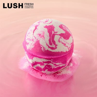 Qoo10] LUSH スーパーフェアリー ボム バスボム 入浴 : 日用品雑貨