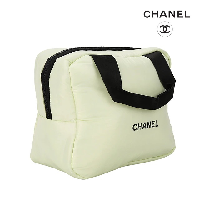 Qoo10] CHANEL コスメ ノベルティ海外限定商品!! コス : バッグ