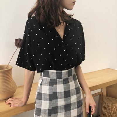 ドット柄開襟シャツ トップス シャツ 袖あり l Vネック 襟付き 前開き かわいい 大人可愛い シンプル カジュアル 大人 おしゃれ お洒落 大人可愛い 大人女子 ラブリー キュート ガーリー