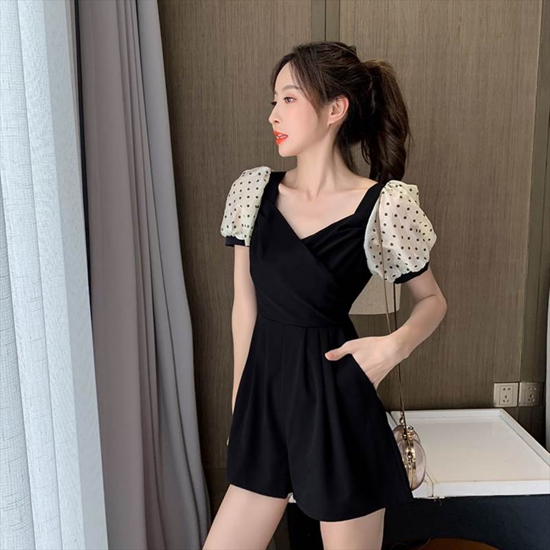 ビジューの小花柄がオシャレで可愛いイブニングドレス♩.• 新品・未