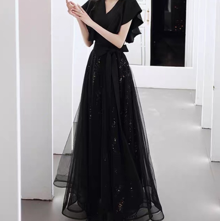 ドレス ワンピース パーティー マキシ 半袖 Vネック プリンセスライン フレア Aライン カジュアル フリル リボン ベルト ウエストマーク ウエストリボン 切り替えデザイン ドッキング 8,914円