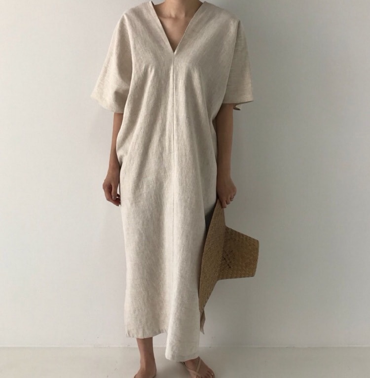 ワンピース レディース ロング丈 半袖 Vネック サイドスリット 薄手 綿 ストレート Iライン 無地 カジュアル シンプル 春 夏 秋 マタニティ リゾート 楽ちん オルチャン ゆったり ブラック