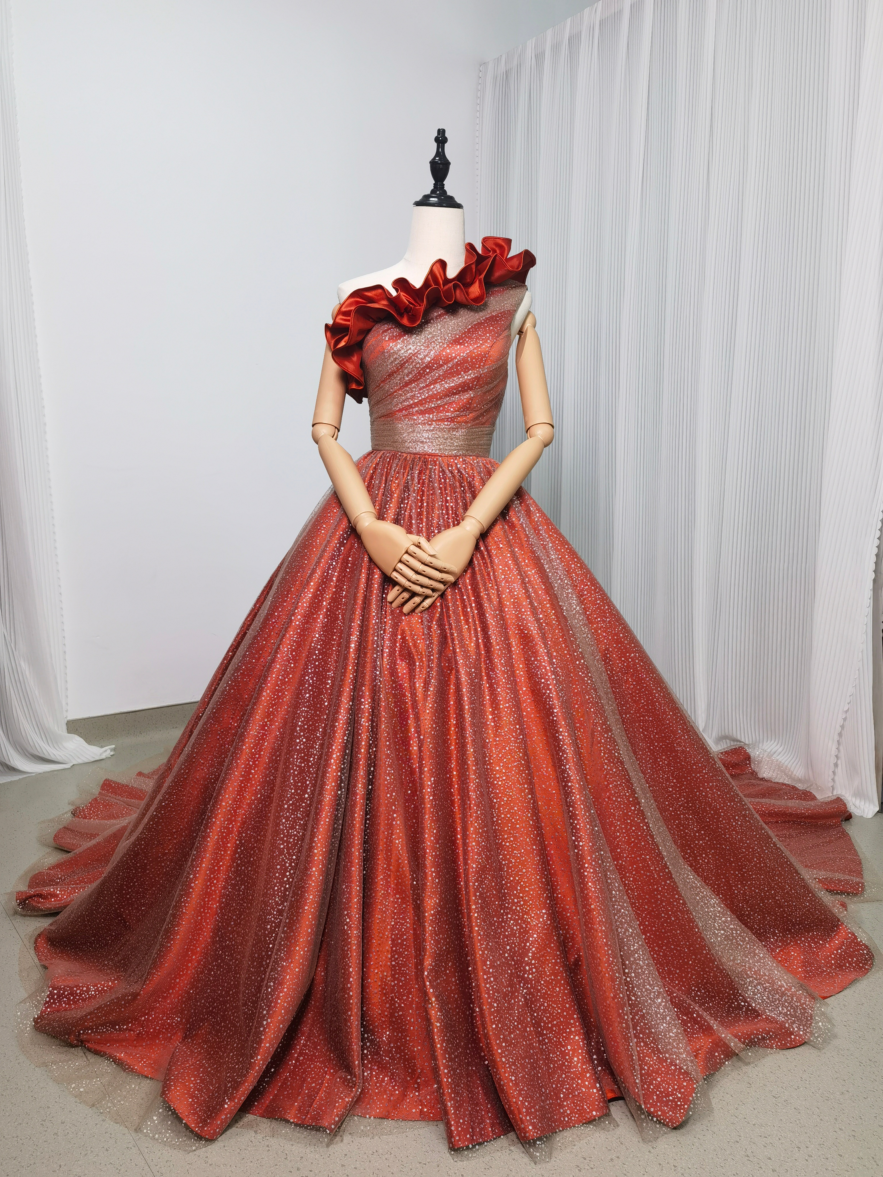 カラードレス テラコッタ ワンショルダー ファスナー キラキラグリッターチュール 華やかなトレーン 花嫁/ ピアノ演奏会/音楽会/発表会など