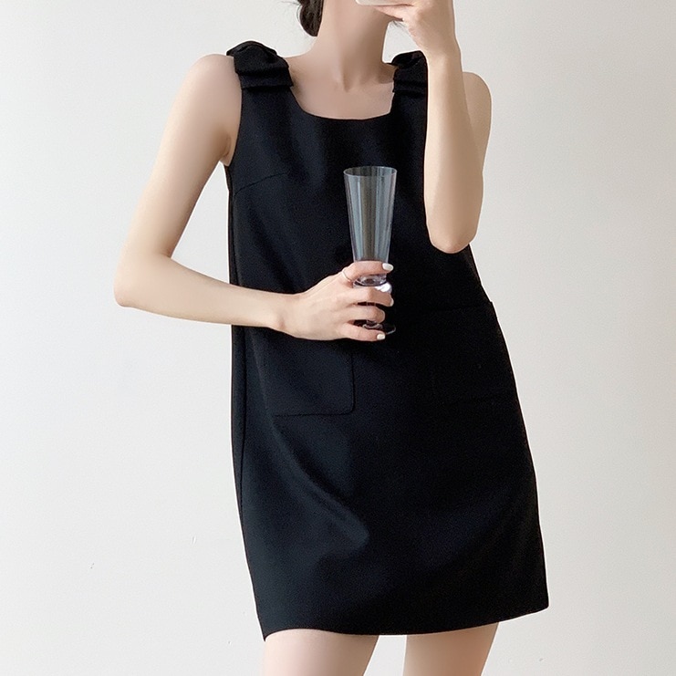 ワンピース レディース ショルダーリボン ワンピ ショート 個性的 春服 夏服 ショート 袖なし ノースリーブ インスタ映え モテ 流行 トレンド 高見え 格上げ 無地 ブラック S M L