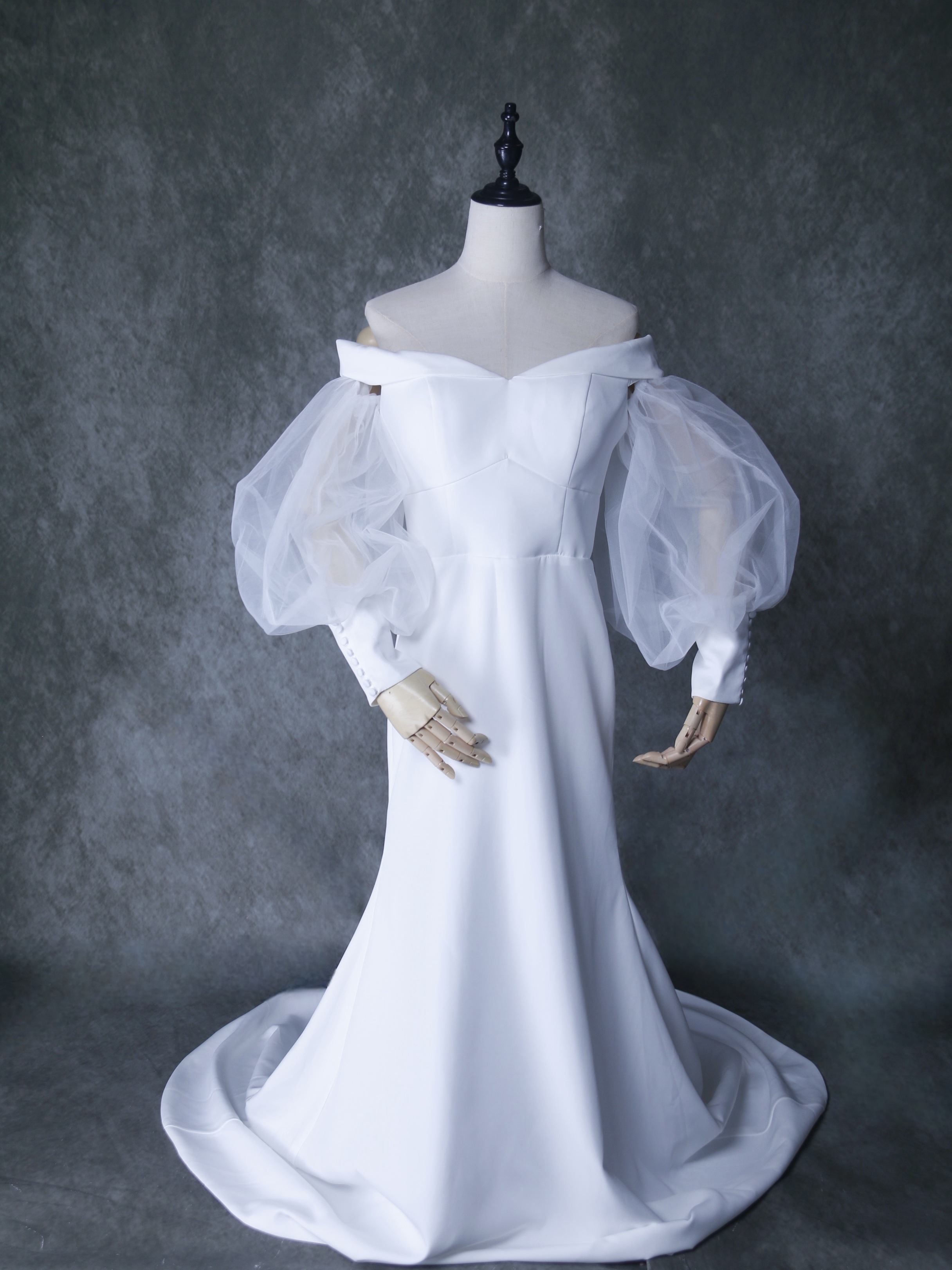 エレガント オフホワイト パーティードレス オフショルダー シースルー袖 トレーン 披露宴 二次会 22,393円