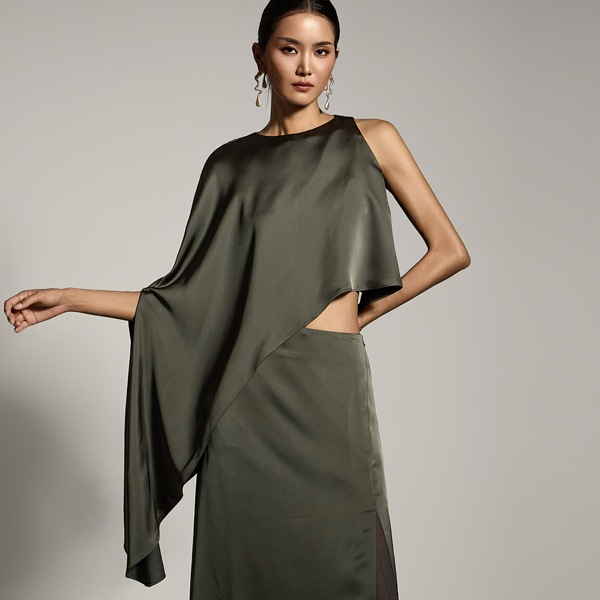 B9197 アンバランス ブラウス