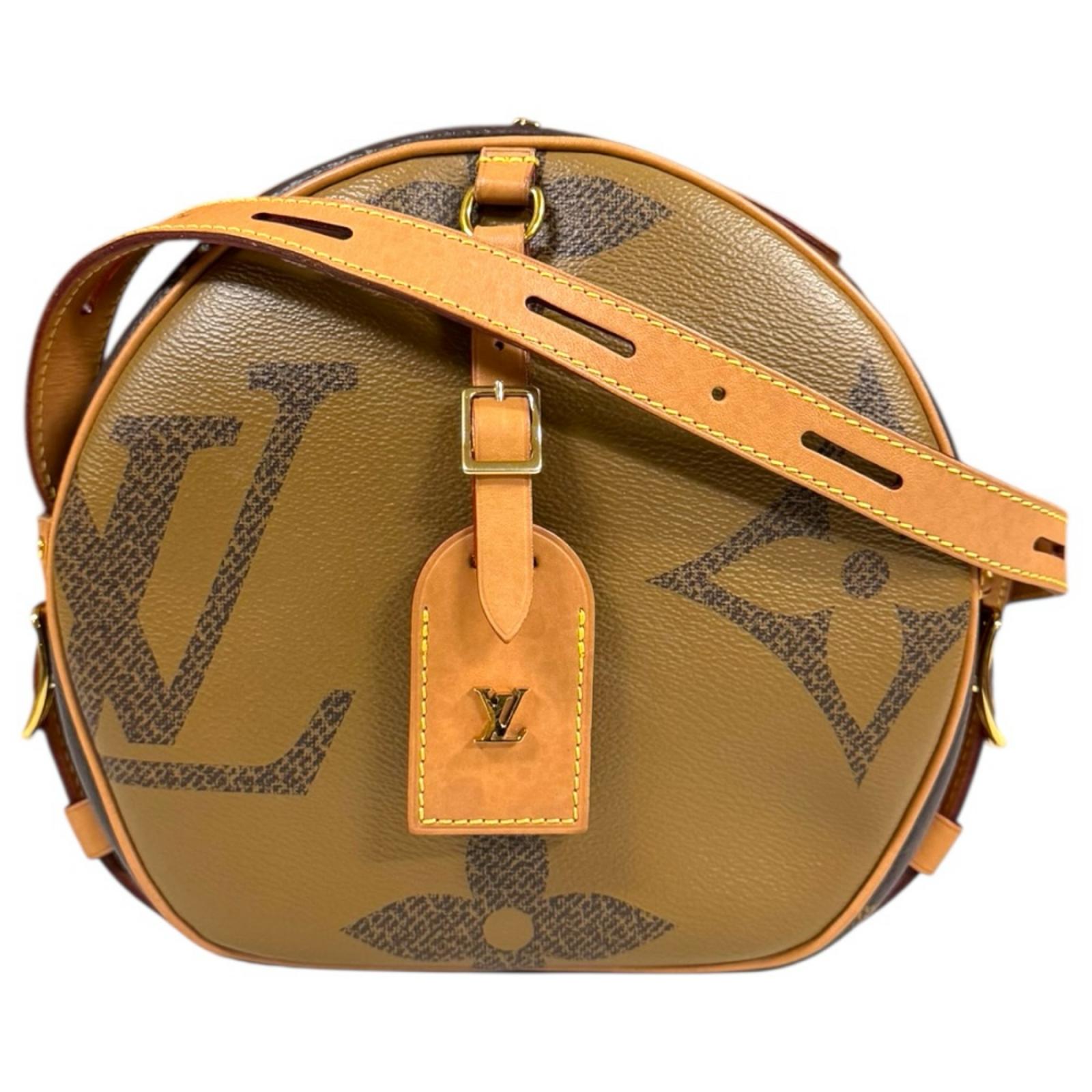 ルイヴィトン ボワット シャポー スープル モノグラムジャイアントリバース ショルダーバッグ M44604 ブラウン LOUIS VUITTON 中古