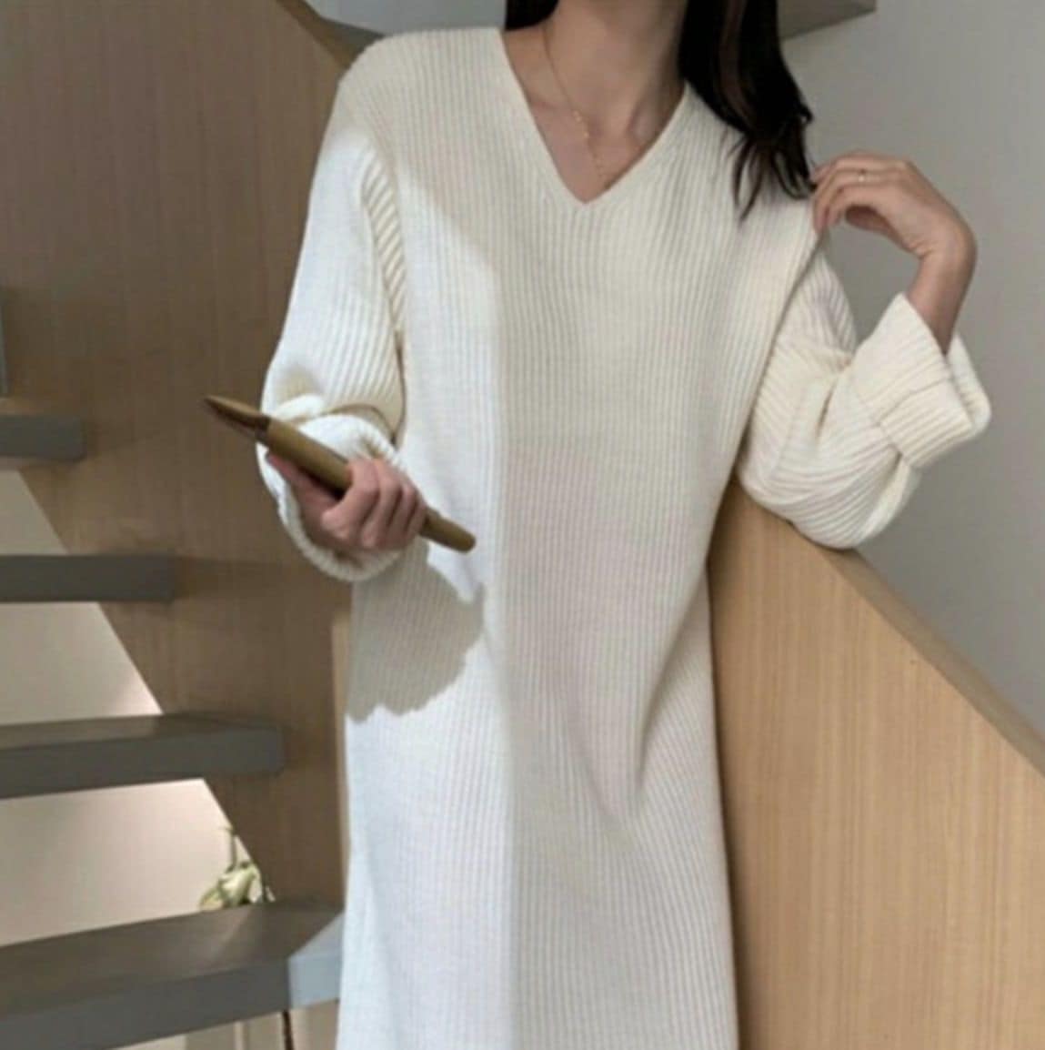 ワンピース ニットソー ニット ニットスカート ロング ロング丈 袖あり 長袖 Vネック ワイド Iライン 伸縮性 かわいい 大人可愛い シンプル カジュアル 大人 上品 おしゃれ お洒落 大人女子