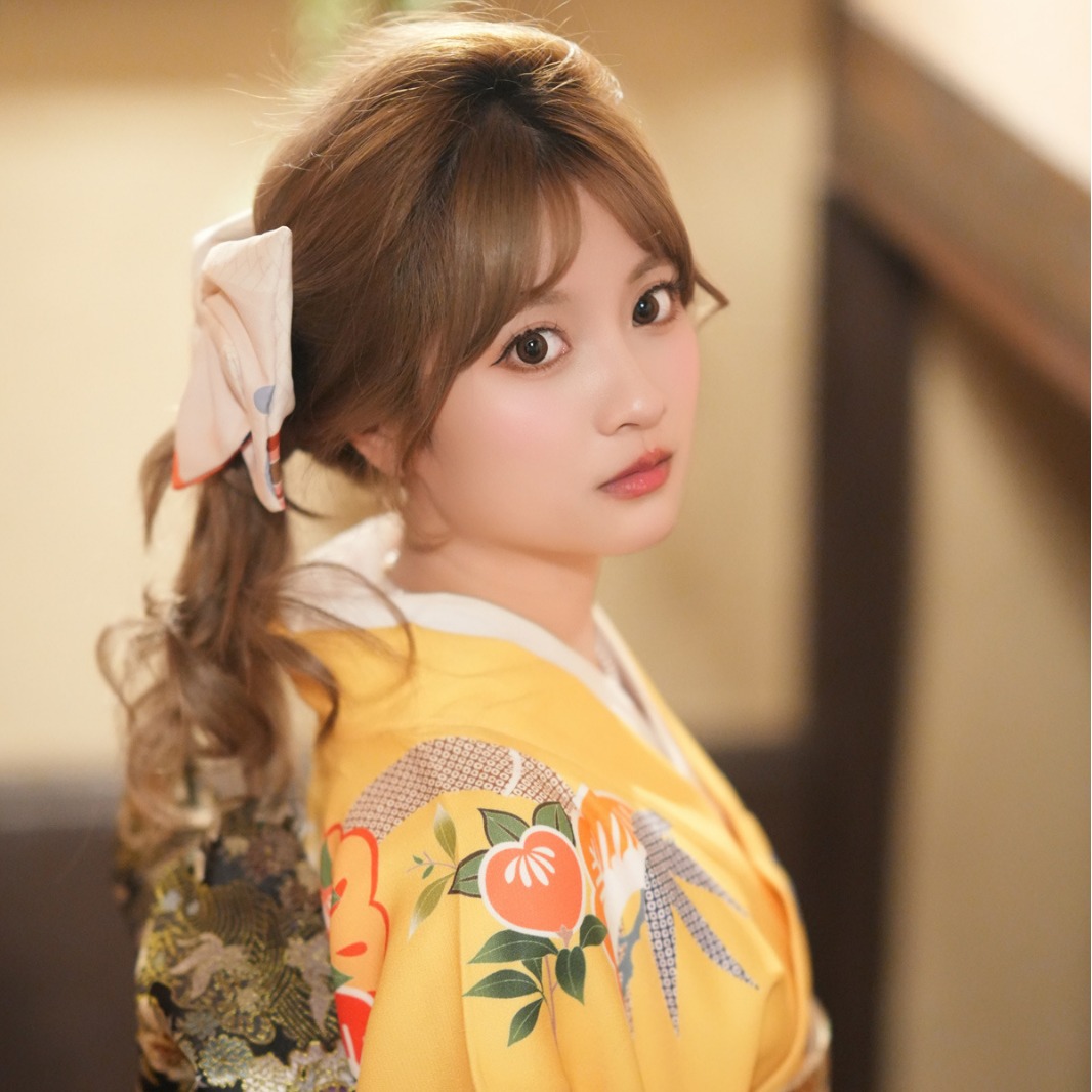 振袖和服 女性用 日式改良伝統和服 成人式・年会用正装 大振袖 華やかなデザイン 上品で高級感のある仕立て 長時間の着用でも快適に過ごせる一着 成人式やフォーマルなイベントにぴったりの美しい装い