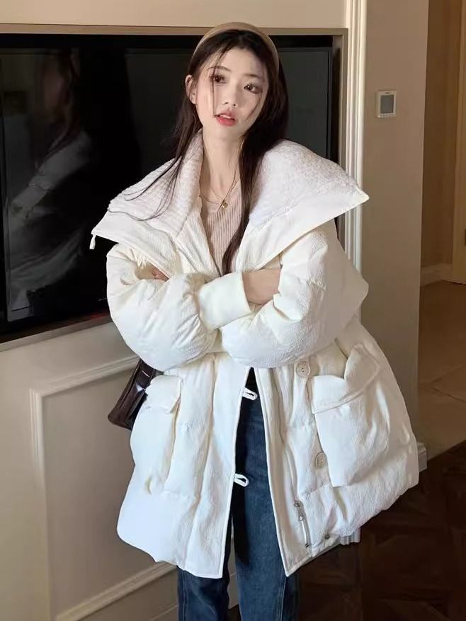 特大サイズの韓国版人形襟厚い綿服コート女性冬太ったmmファッションウエスト保温綿服