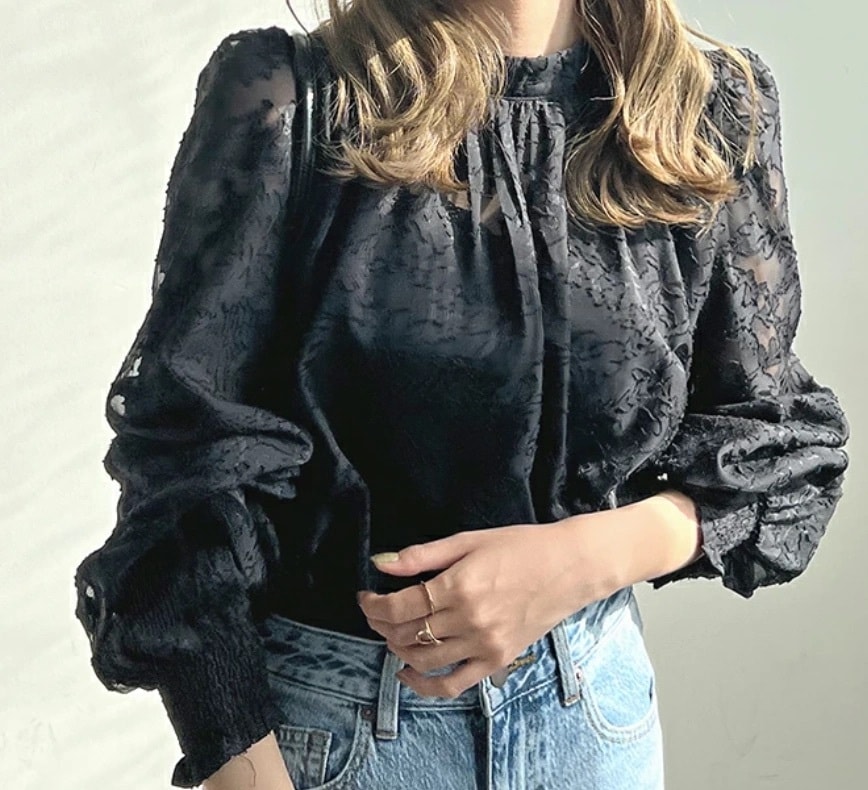 レディース トップス シャツ ブラウス 長袖 ボリューム袖 バルーン袖 スタンドカラー フェミニン タック レース 透け感 シースルー ヴィンテージ ギャザー かわいい 大人可愛い きれいめ 上品