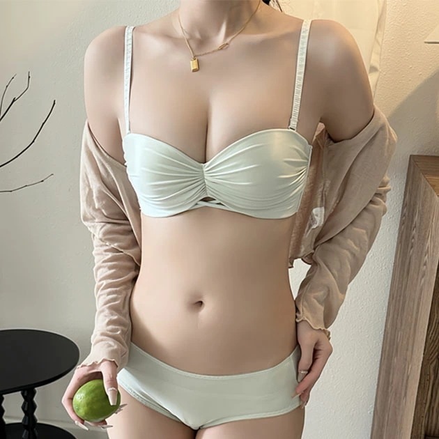 【2点セット】シームレス調 アンダー クロス ギャザー ブラ&ショーツ 女性 レディース インナー 下着 肌着 パンツ ブラジャー セットアップ シンプル サテン調 無地 単色 光沢 ボリュームアップ